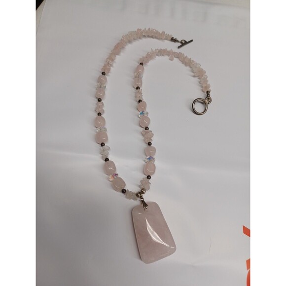 Vtg Pink Rose Quartz Bead Pendant Chocker Necklace - Picture 1 of 9